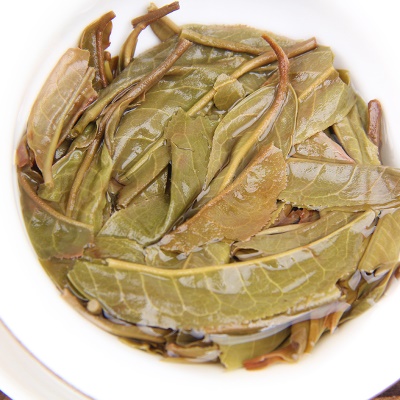 批发100克七子饼云南普洱茶生茶饼曼松王子山