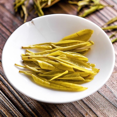 芽新茶上市高山绿茶茶叶散装125g罐装礼盒香浓型白茶黄茶批发