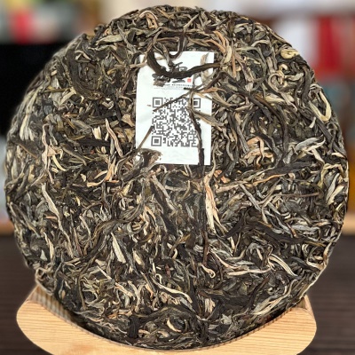 大雪山 357g 普洱茶生茶