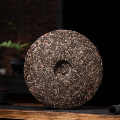 冰岛老寨3000g普洱茶生茶大饼