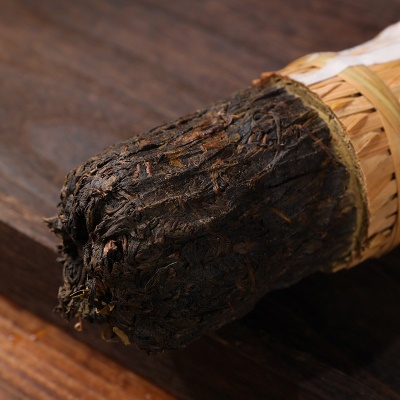 天尖原料安化黑茶花卷茶千两茶系列十两茶362克陈年老茶