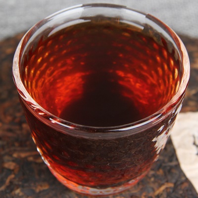 批发宫廷普洱茶 班章金芽普洱七子饼茶金芽熟茶