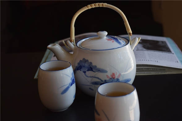 银壶泡茶有什么好处