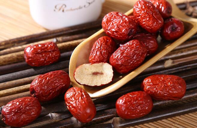 秋天杞子配什么泡水喝养肝