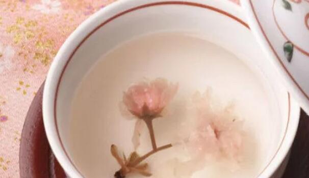 桃花泡水喝有什么功效(1)