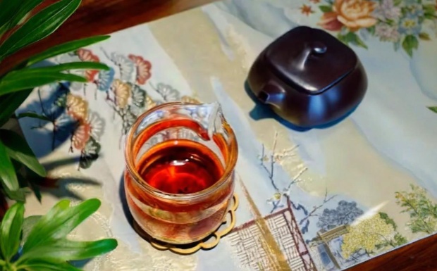 黑毛茶有什么功效.jpg