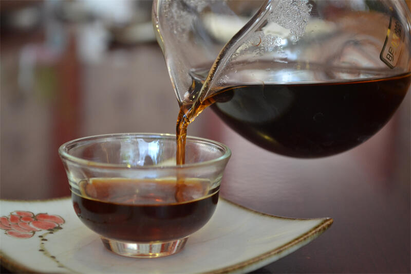 论普洱茶的“成熟度”及优缺点