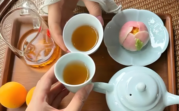 遵义红茶叶一盒多少钱.jpg