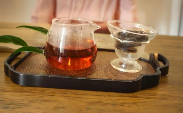 如何正确冲泡渠江薄片.jpg